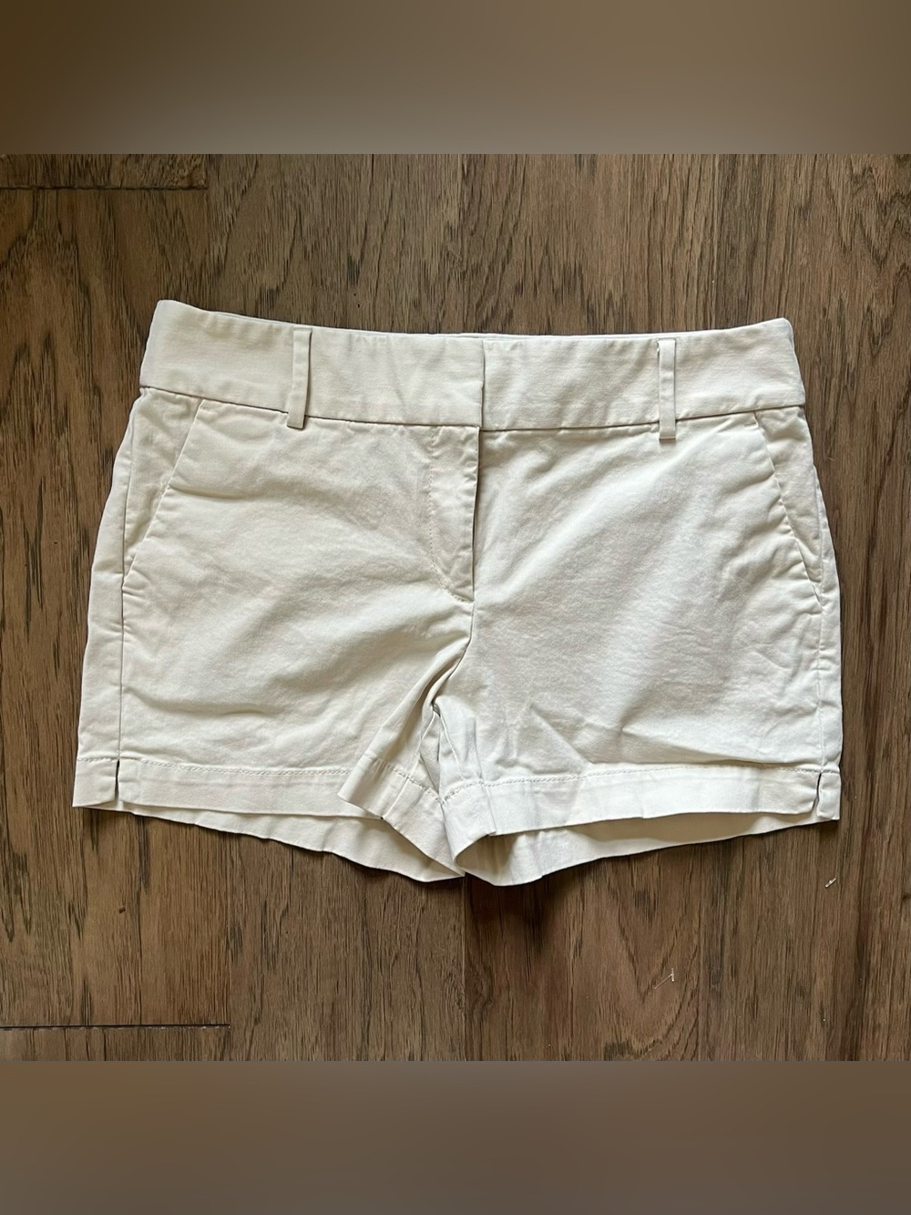 LOFT The Riviera tan cream Shorts womens size 6